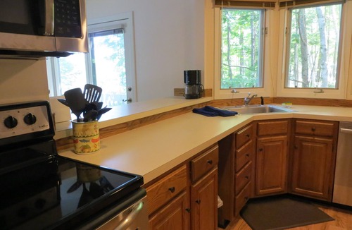 Bridgton House | Spacious 4 Bedroom Waterfront Home on Moose Pond/Lake & Pleasant Mountain