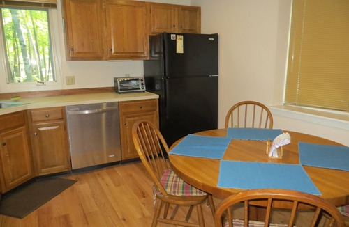 Bridgton House | Spacious 4 Bedroom Waterfront Home on Moose Pond/Lake & Pleasant Mountain