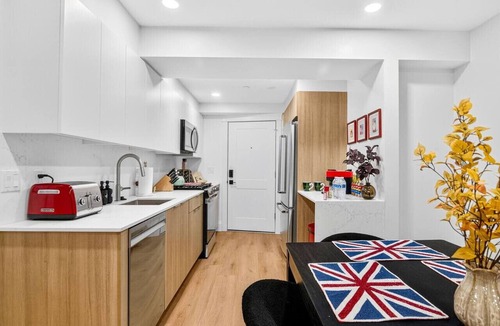 Inman Square Apartment | Spacious 4BR| MIT & Harvard| Subway| Sleeps 12
