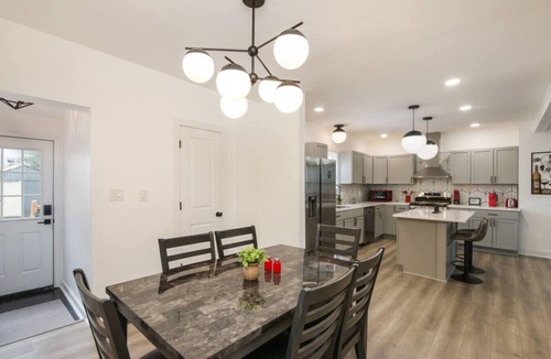 Weinland Park House | Spacious 4BR w/Game Room & Yard Walk to OSU