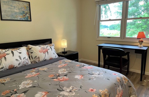 Plain City House | Spacious 5-bed farmhouse w/Pool Table, Table Tennis Close to Columbus Zoo