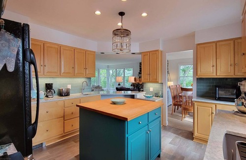 Boothbay House | Spacious 5-Bedroom home in Boothbay with stunning waterfront views!
