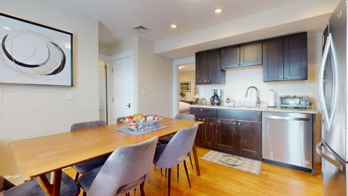 North Cambridge Apartment | Spacious 5BR w AC, Near Harvard & Davis Sq