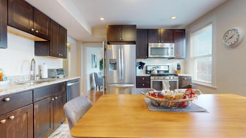 North Cambridge Apartment | Spacious 5BR w AC, Near Harvard & Davis Sq