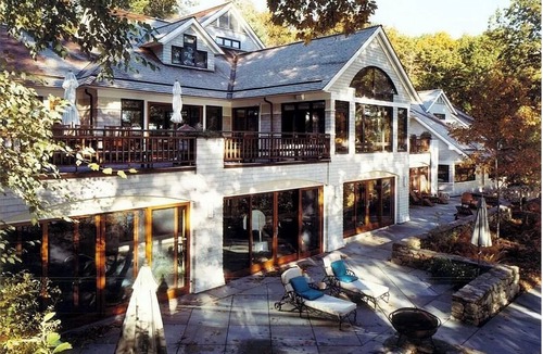Sherborn House | Spacious 6-bedroom house in charming Sherborn with Lake access and Indoor Pool