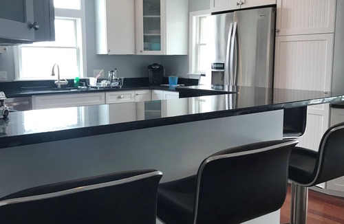 Newbury House | Spacious 7-bedroom house in beautiful Newbury with central air. Oceans views!