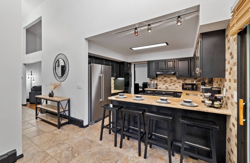 Washingtonville House | Spacious 7BR Villa on 14 Acres w/Indoor Pool