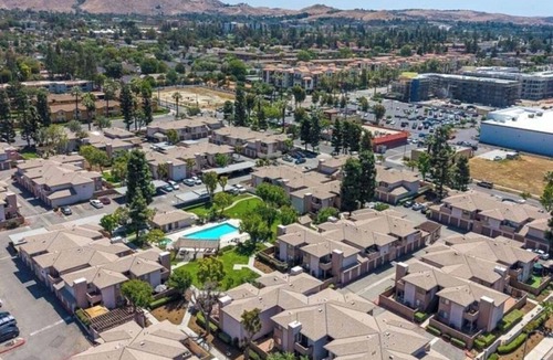 Riverside Condo | Spacious and Comfy 2-bedroom condo with AC near UC Riverside