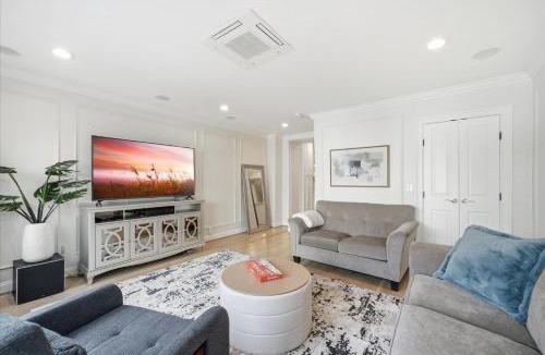 Eckington House | Spacious Capitol Rowhouse