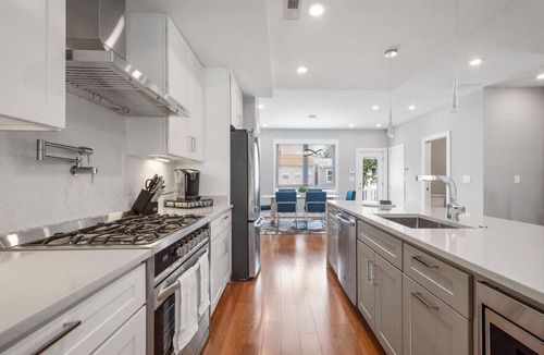 Trinidad Hotel | Spacious DC home, H St. Corridor, Laundry, Garage