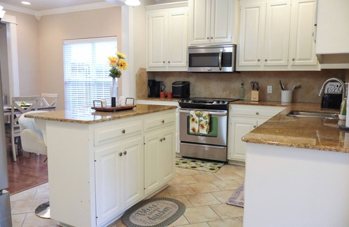 Denham Springs House | Spacious Denham Springs Getaway – Near Shopping, Dining & LSU!