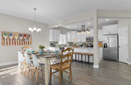 South Jordan House | Spacious Family Retreat Near Ski Resorts