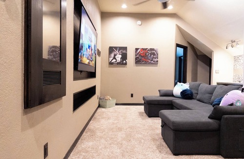 Broken Arrow House | Spacious four-bedroom house in beautiful Broken Arrow. No cleaning fees!
