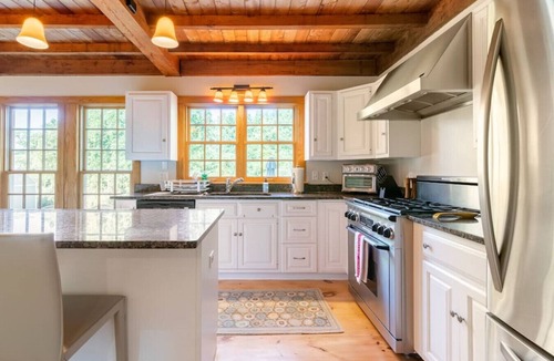Adamsville House | Spacious Getaway with Sauna, Close to Newport & Beaches