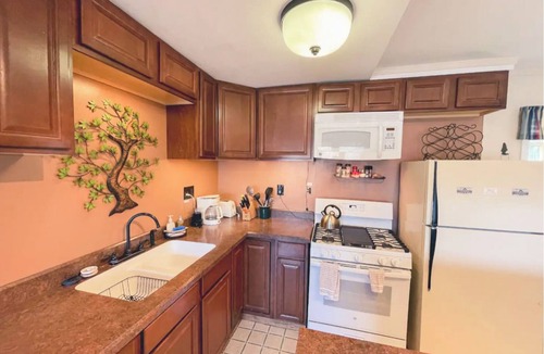 Bristol Bay Borough House | Spacious Guest House with Sauna, 5+ beds, Near Katmai!