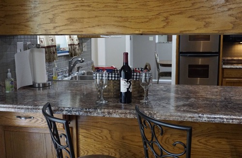Kingston House | Spacious home with Billiard Poker Ping Pong tables,Hot Tub & More on Lake Texoma