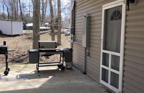 Se Ree House | SPACIOUS LAKEHOUSE FOR YOU AND YOUR FAMILY TO ENJOY AT ROUGH RIVER RESORT