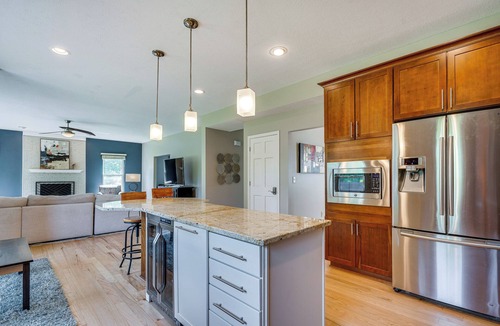 Lewis Center House | Spacious Lewis Center Home w/Yard & Gas Grill!