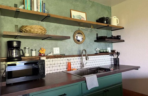 Kaunakakai Condo | Spacious Molokai Style Condo - Locally Owned