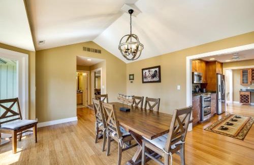 Harrods Creek House | Spacious Prospect Cottage w/Deck & Scenic Views