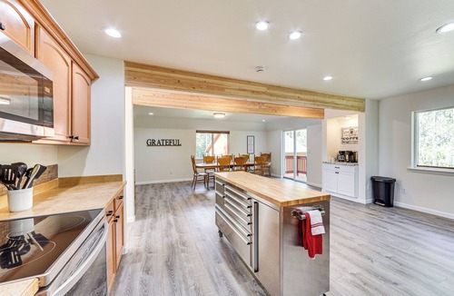 Knik-Fairview House | Spacious & Scenic Wasilla Getaway Near Adventures
