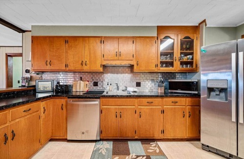 Eastern Vermont Ski Chalet | Spacious Ski Home - 10 Miles to Stowe 3 bed 4 bath