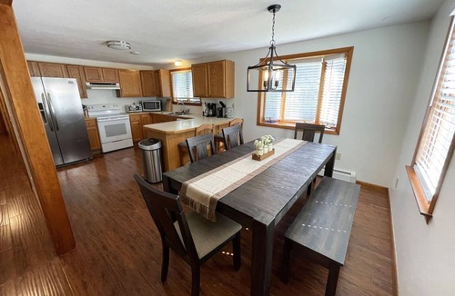 Windsor House | Spacious, Sunny Lake House. Close to ski trails.