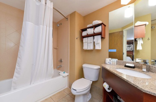 Pickerington Hotel | Spark by Hilton Columbus East Pickerington