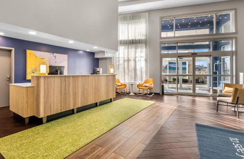Glendale Hotel | Spark by Hilton Salt Lake City Central