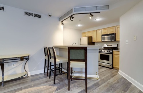 Ballston Apartment | Spectacular Condo At Ballston With Gym