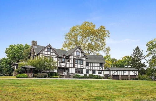 Goshen House | Spectacular Historic Mansion w/Pool&Tennis