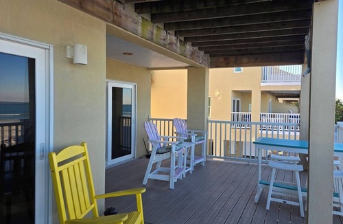 Treasure Island Condo | Spectacular Oceanfront condo on the Sands of Treasure Island