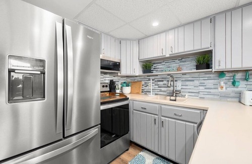 Ocean City Condo | Spectacular Water Views and Short Walk to the Boardwalk