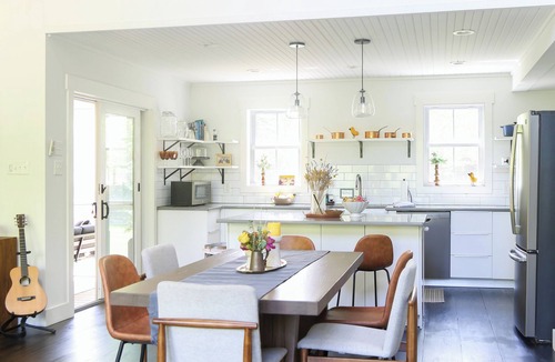Kerhonkson House | Spring Special:Relax, Save, Farmhouse 2hrs NYC