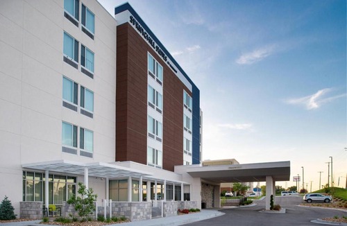 Winnetonka Hotel | SpringHill Suites by Marriott Kansas City Northeast