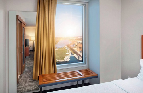 Downtown Indianapolis Hotel | SpringHill Suites by Marriott Indianapolis Downtown