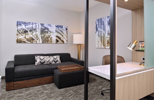Springfield Hotel | SpringHill Suites by Marriott Springfield Southwest