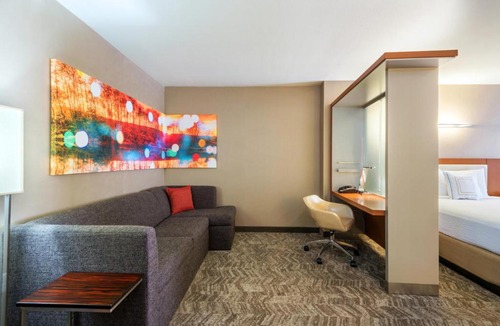 Downtown Louisville Hotel | SpringHill Suites Louisville Downtown