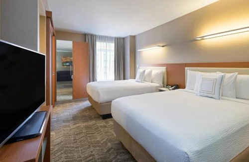 Downtown Louisville Hotel | SpringHill Suites Louisville Downtown