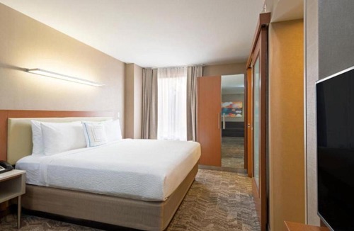 Downtown Louisville Hotel | SpringHill Suites Louisville Downtown
