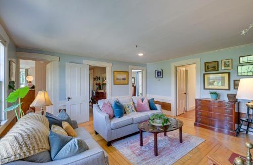 Freedom House | Springvale Farm: Freedom Home with Hiking Trail!
