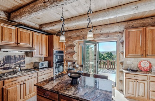 Hartland House | Spruce Moose Lodge, Custom Log Cabin with Hot Tub