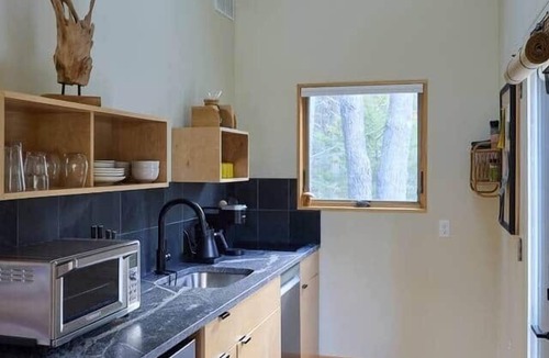 Georgetown House | Spruce Studio: Near Beach+Private Sauna+FirePit+Pond+Heat/AC