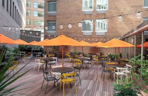 Downtown Washington D.C. Hotel | Standard King Room, Yours Truly DC, Pets are Allowed, Close to Lincoln Memorial