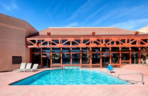 St. George Hotel | Standard King Unit | Pet Friendly Stay Near St. George Conference Center & Bluff