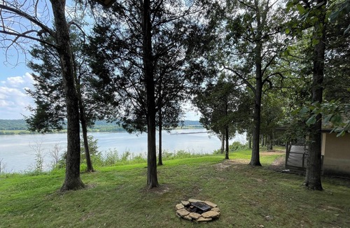 Golconda Cabin | Standard Suite - Bungalow overlooking the River