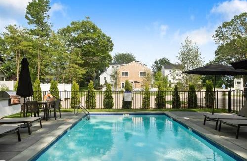 Cape Porpoise Apartment | Stars And Stripes