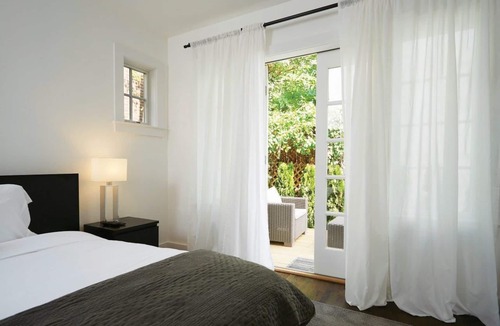 Pawling House | Station Inn Pawling