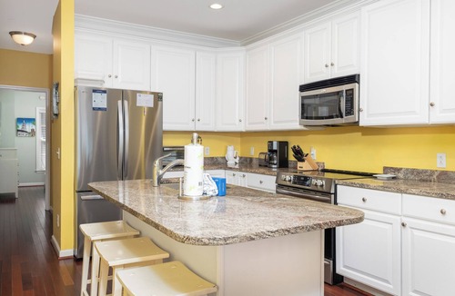 Waters Edge House | Stay at Sail Away - Riverfront Views