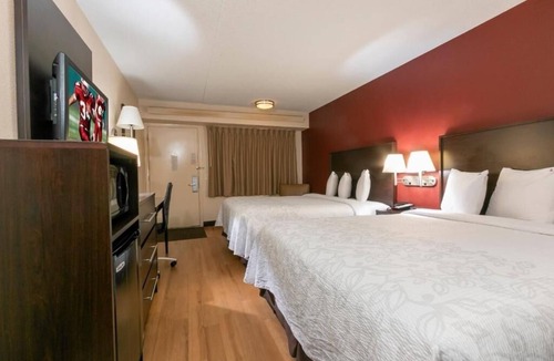 Columbus Hotel | Stay Close to Short North Arts District and Enjoy Local Attractions